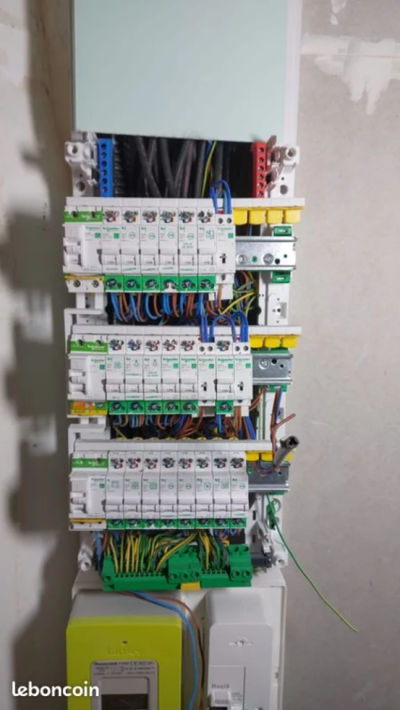 Techelec45 By Techniques De Lelectricite Panneau Photovoltaique Orleans 55416cff5c4352bfe4aa0274c17bde657a463a58 1 1